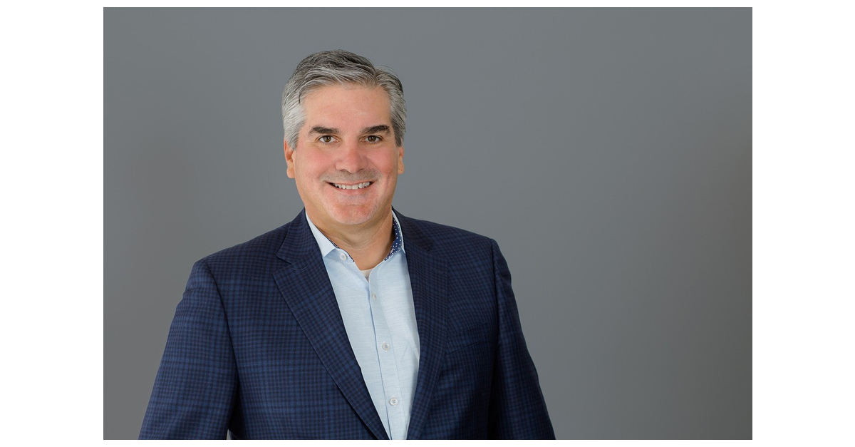 Tapestry, Inc. Announces Retirement of COO Tom Glaser; Scott Roe Appointed to Dual Role of CFO & COO